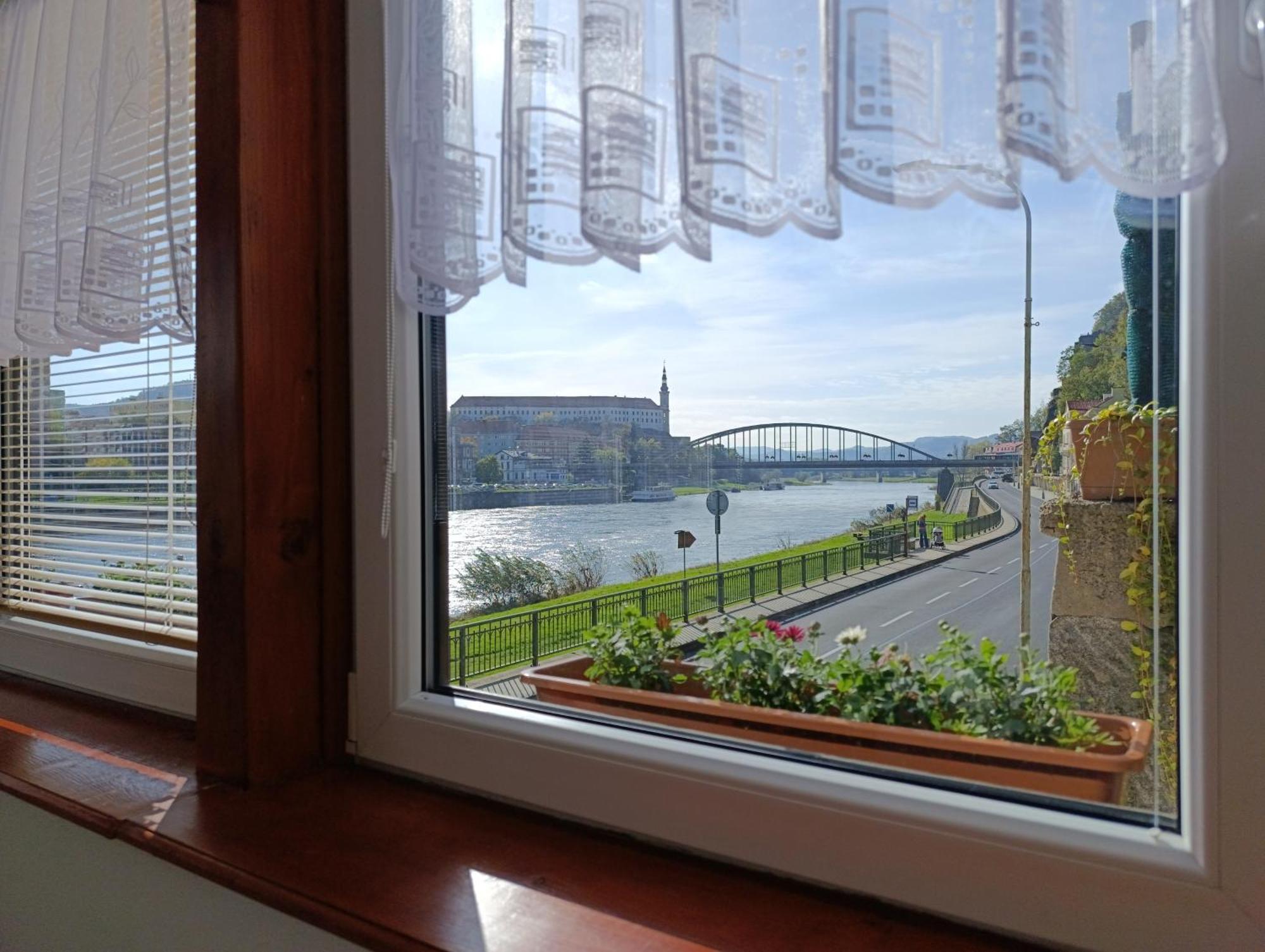 U Bocmana S Vyhledem Na Zamek A Labe Apartment Decin Exterior foto